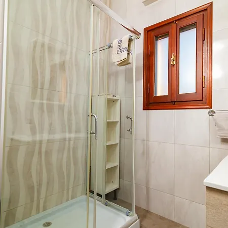 Chloe With The Sunset * Myrties